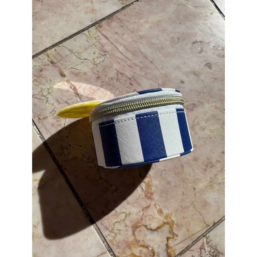 N/A blue white